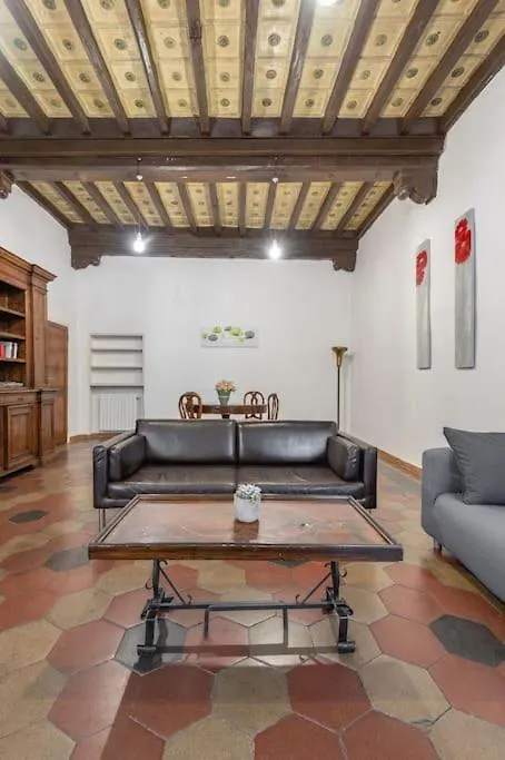 Piazza Navona Charming Large Apartment Rome