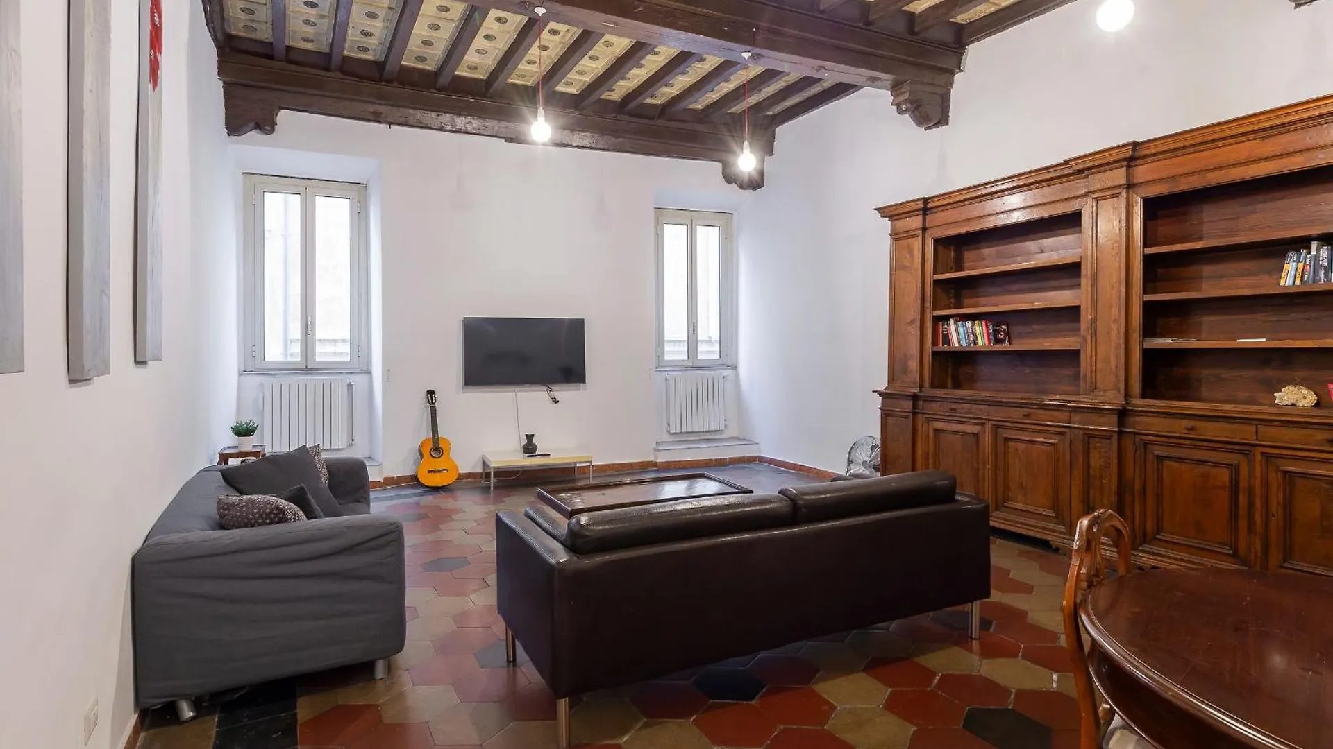 Piazza Navona Charming Large Apartment Rome