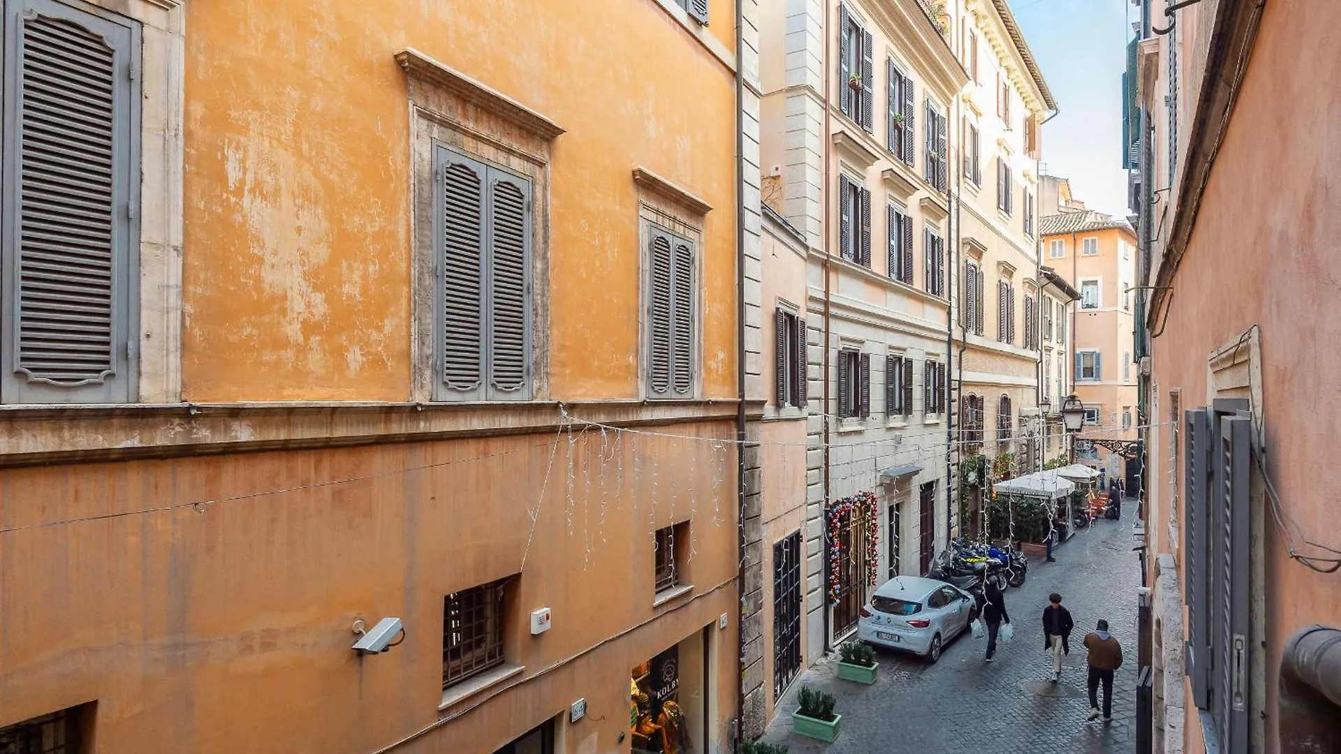 Piazza Navona Charming Large Apartment Rome