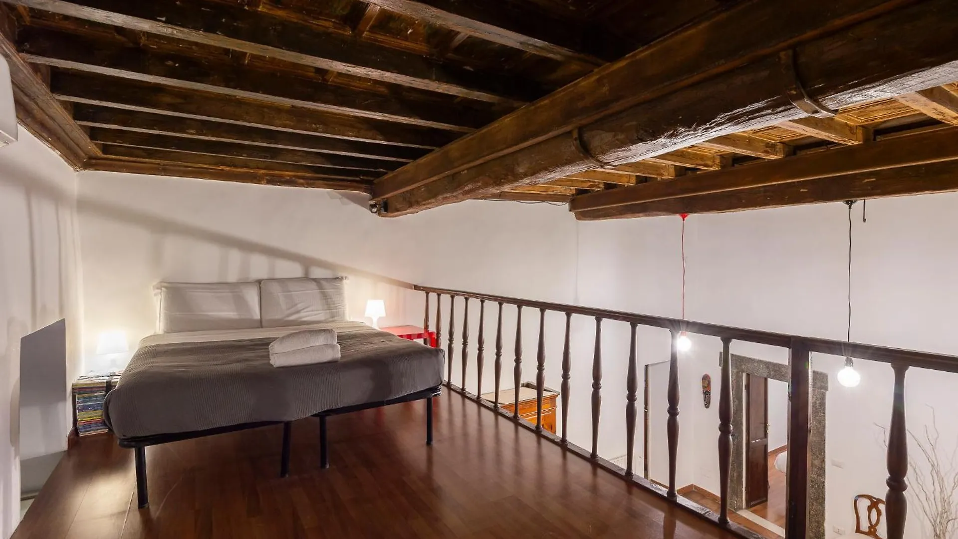 Piazza Navona Charming Large Apartment Rome