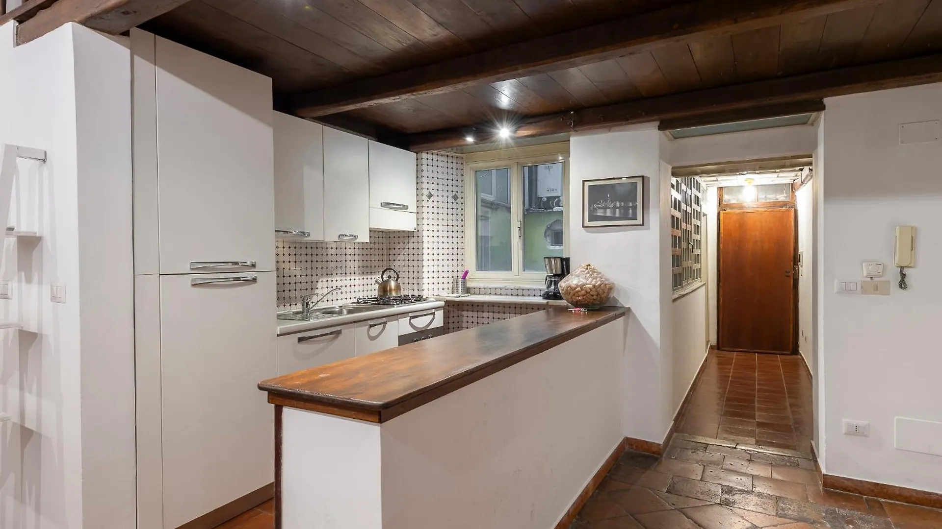 Piazza Navona Charming Large Apartment Rome