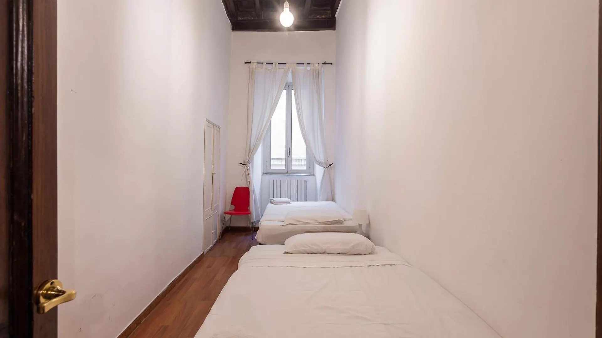 Piazza Navona Charming Large Apartment Rome
